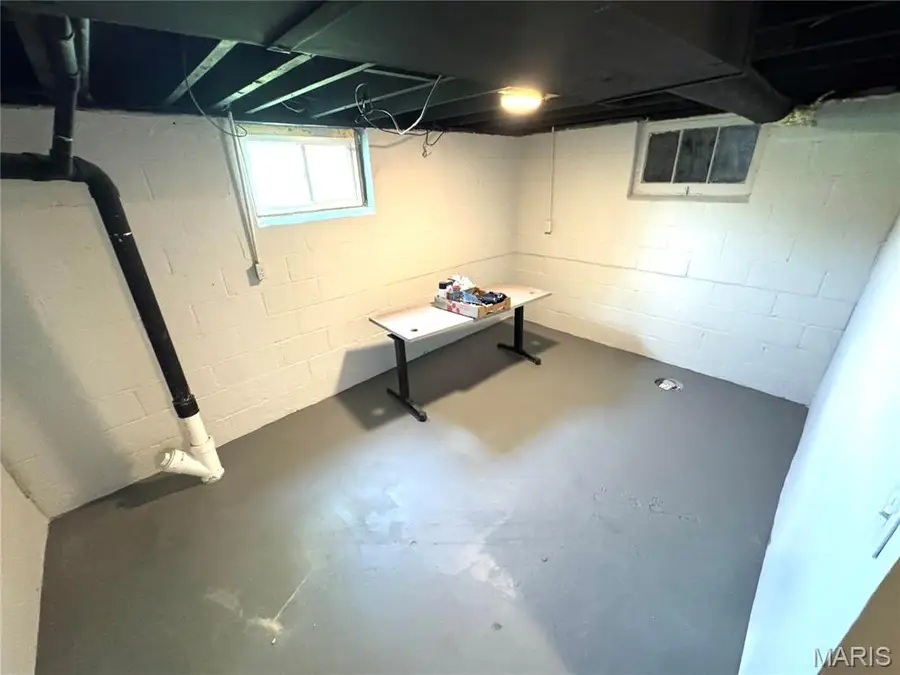 518 S Delmar Avenue, Hartford, IL 62048 - #3