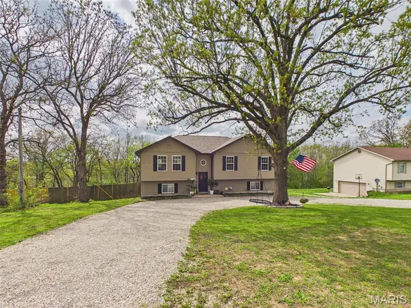 21819 Laramie Road, St Robert, MO 65584