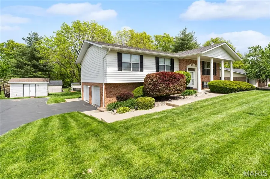 14 Sandwedge Drive, Belleville, IL 62220 - #2