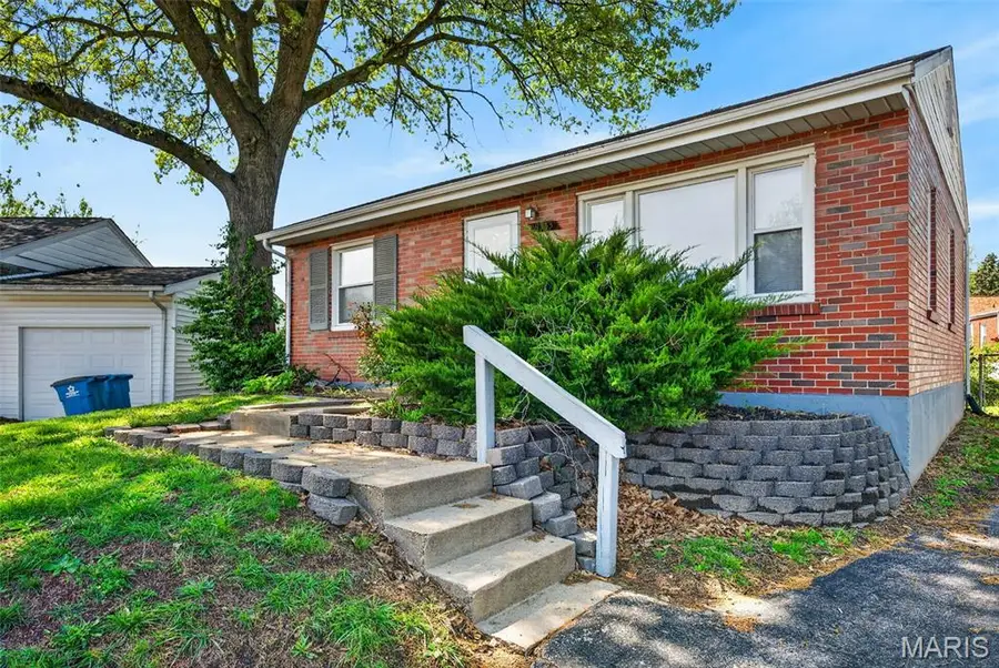 9233 Meadowbrook Lane, Overland, MO 63114 - #3