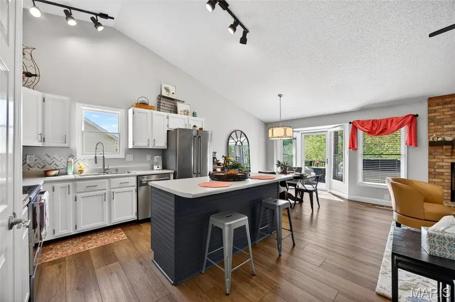 643 Country Squire Circle, Saint Peters, MO 63376 - #3