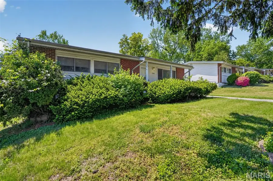 1736 Keelen Drive, Saint Louis, MO 63136 - #3