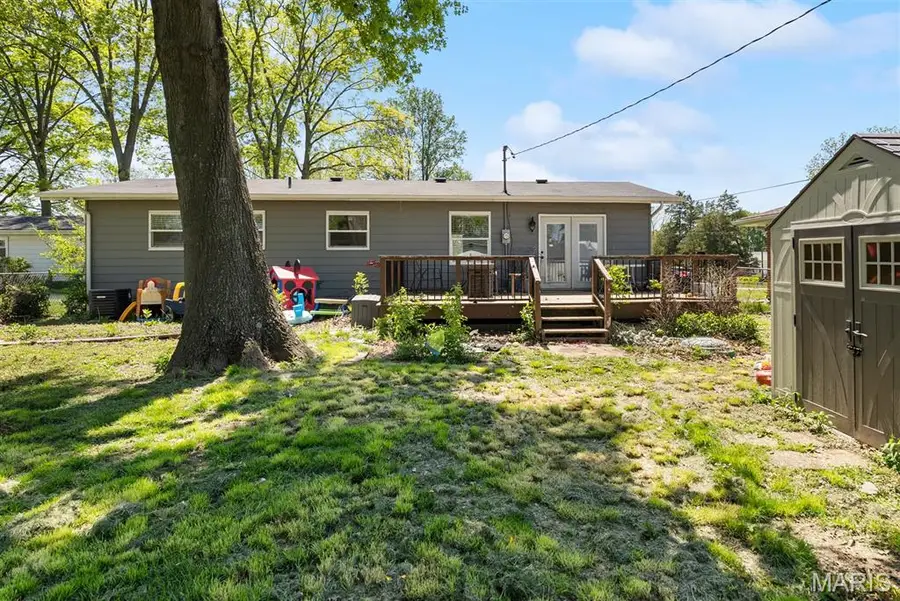 417 E Madison Street, Millstadt, IL 62260 - #2