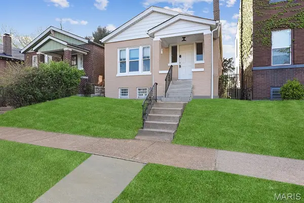 3635 S Spring Avenue, St Louis, MO 63116