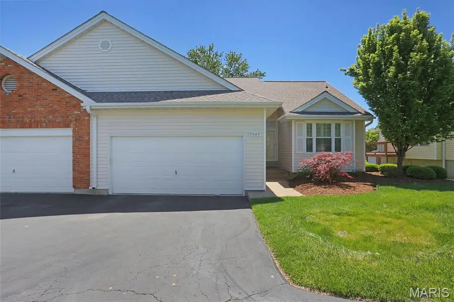 2042 King Arthur Court, Saint Louis, MO 63146 - #2