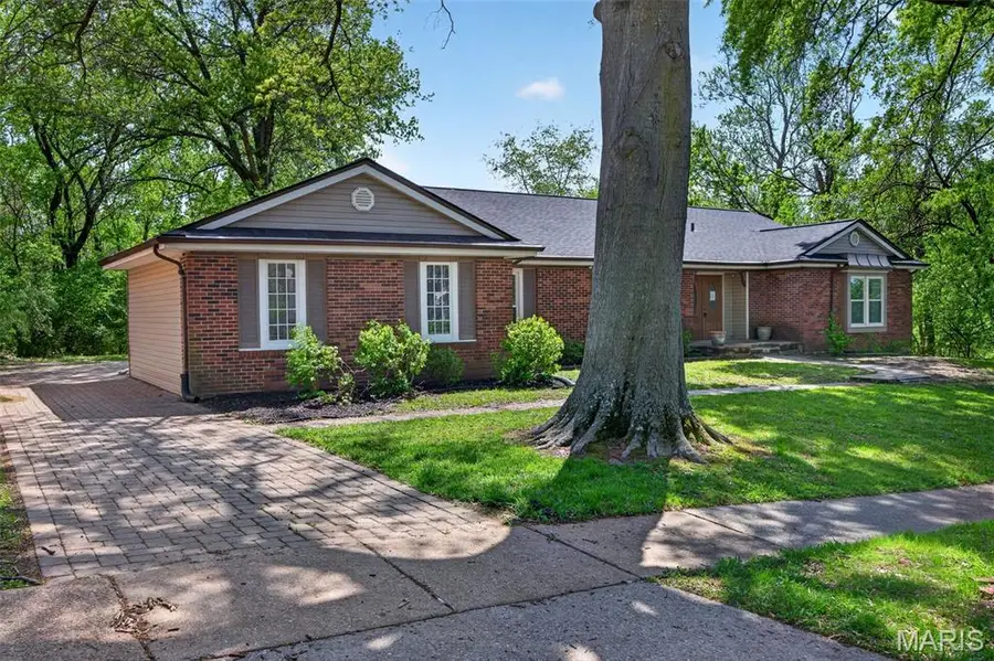 6632 Blossom View Drive, Florissant, MO 63033 - #3