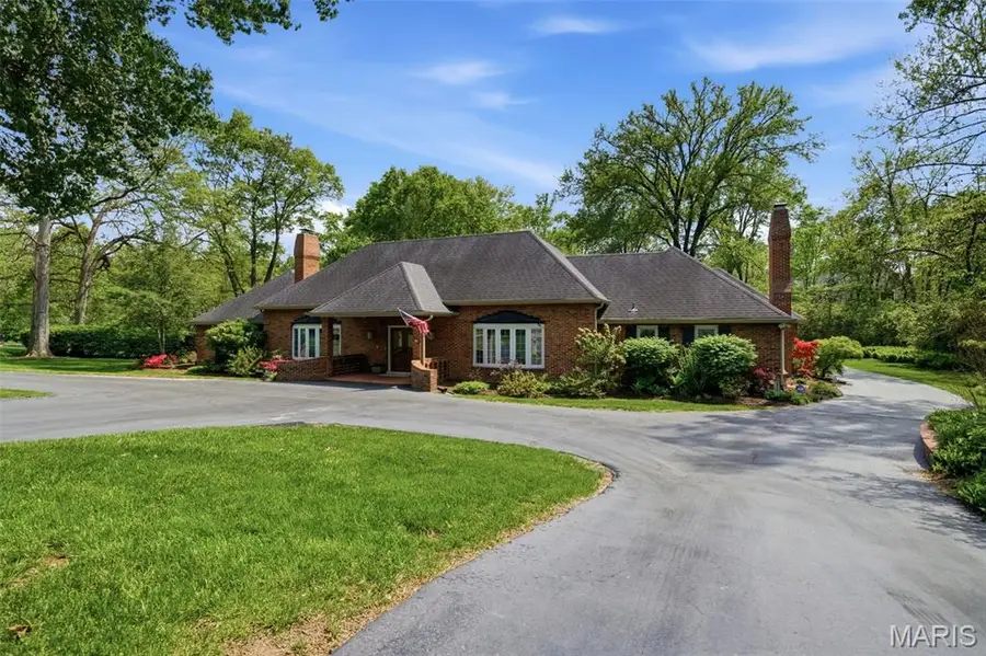 1721 Kenmont Road, Ladue, MO 63124 - #2