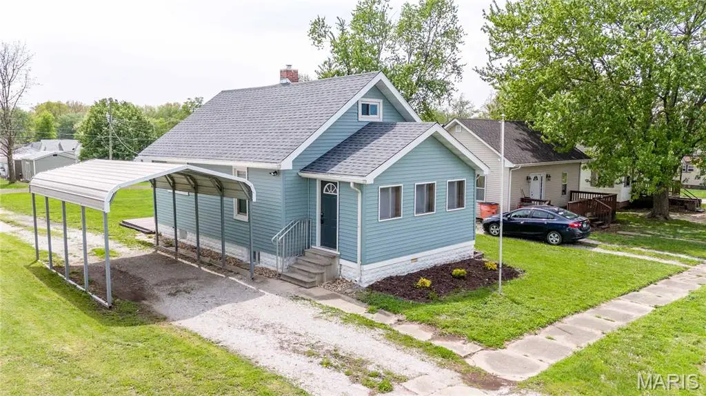 1524 W Randolph Street, Vandalia, IL 62471 - #1