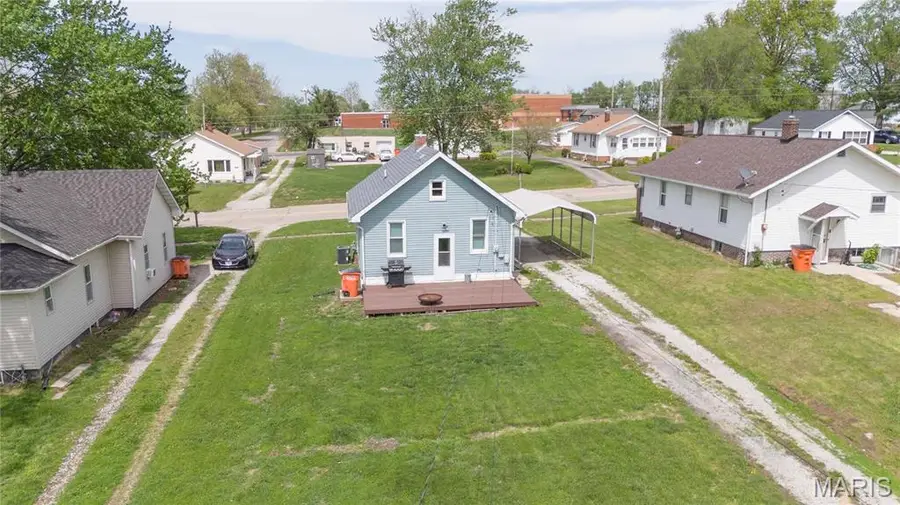 1524 W Randolph Street, Vandalia, IL 62471 - #2