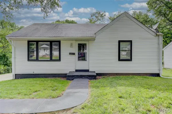 6811 Brower Court, Berkeley, MO 63134