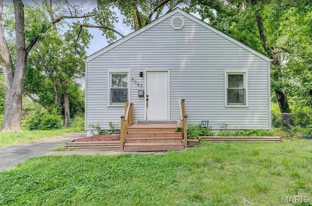 8067 Aline Avenue, Berkeley, MO 63134 - #1