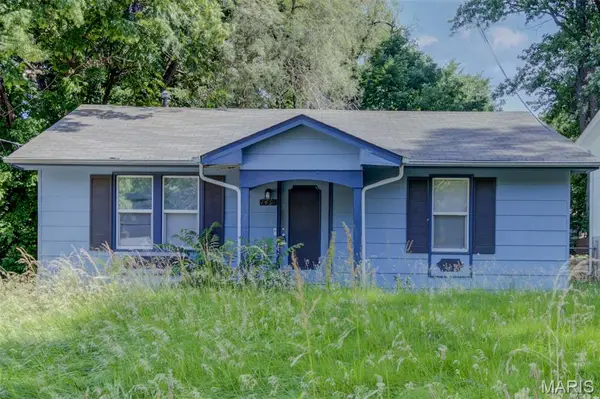 149 Flora Drive, St Louis, MO 63135