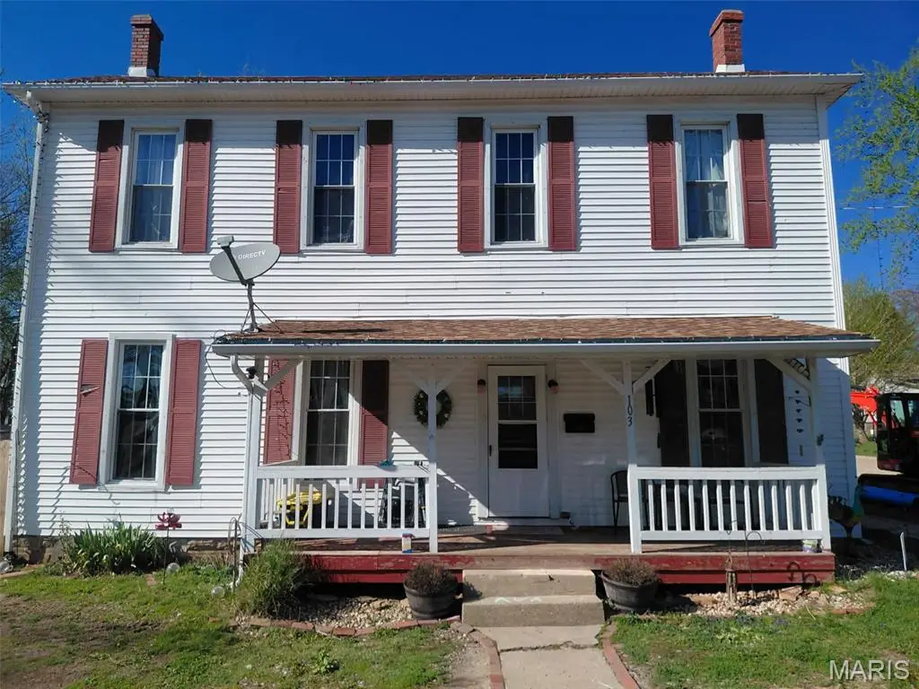 103 W Main Street, Vandalia, IL 62471 - #1