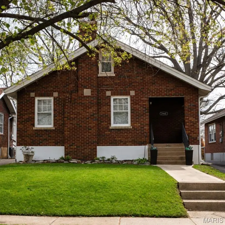 2460 Hartland Avenue, Sycamore Hills, MO 63114 - #1