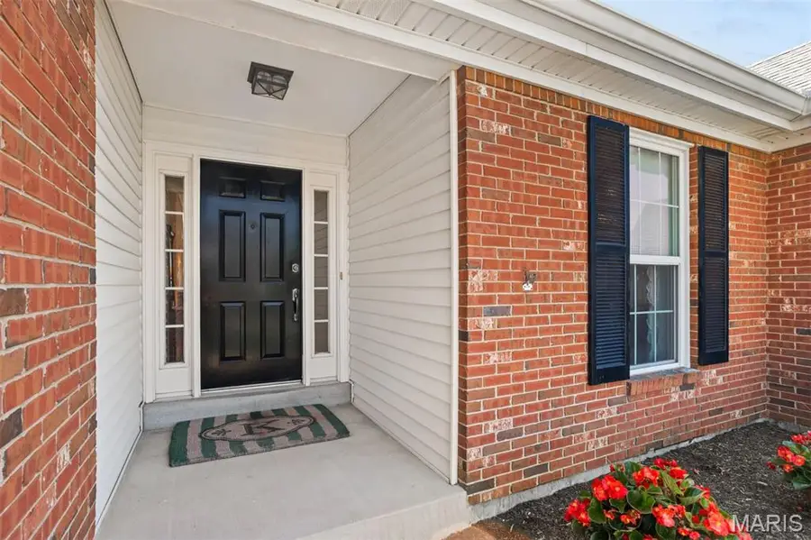 5612 Briarwood Estates Drive, Oakville, MO 63129 - #2