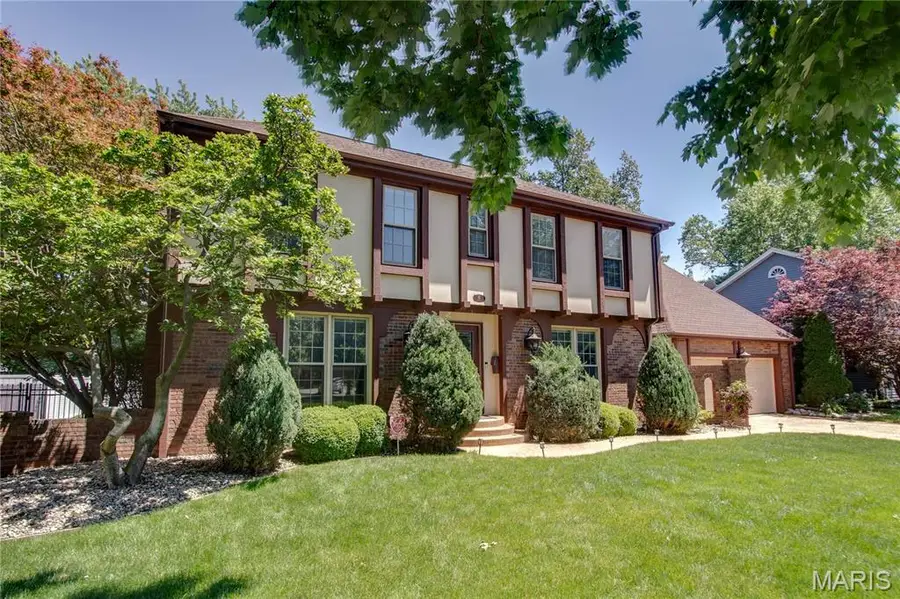 8 Golf Road, Springfield, IL 62704 - #3
