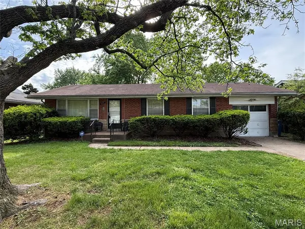 325 Rand Drive, St Louis, MO 63135