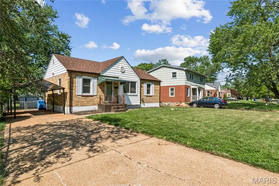 1275 St Mark Drive, Florissant, MO 63031 - #2