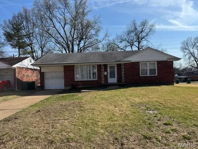 1082 Fontaine Place, Saint Louis, MO 63137 - #1