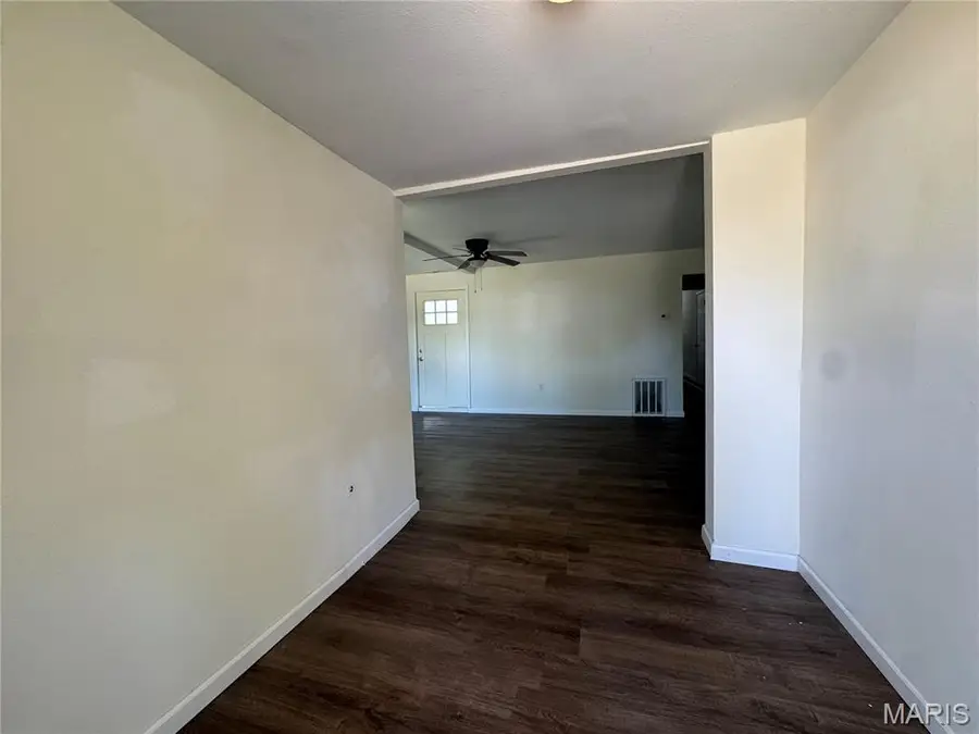 808 Monroe Street, Cuba, MO 65453 - #2