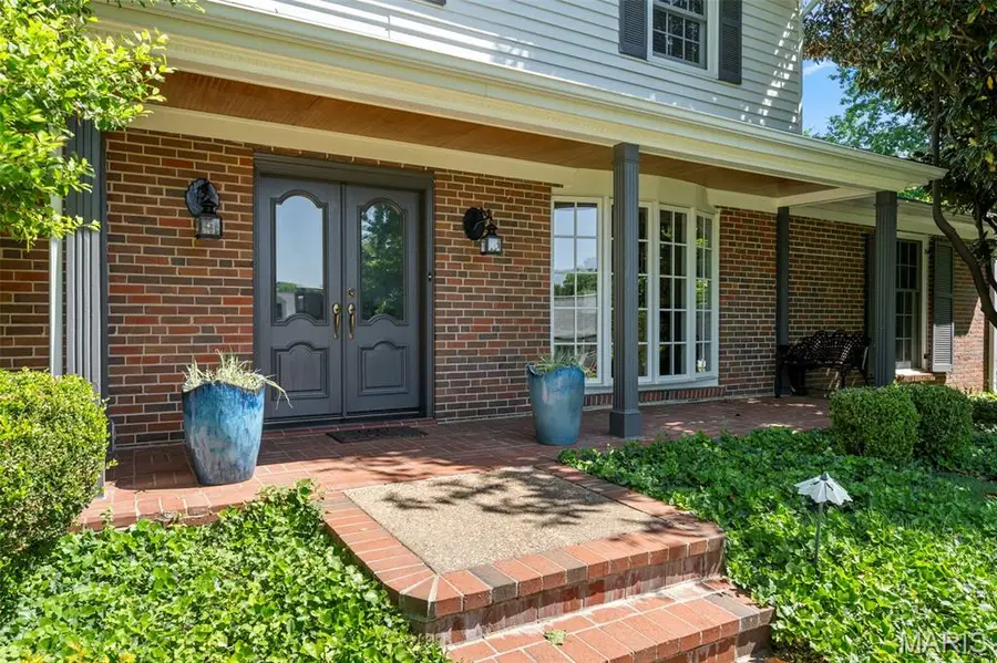 29 Thorndell Drive, Saint Louis, MO 63117 - #2