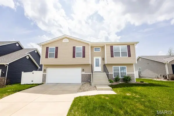 301 Cherylwood, Fairview Heights, IL 62208