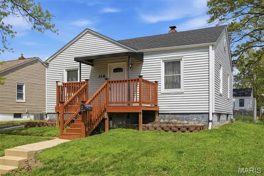 316 Lucinda Avenue, Belleville, IL 62221 - #2