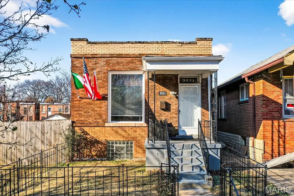 3521 Michigan Avenue, Saint Louis, MO 63118 - #1