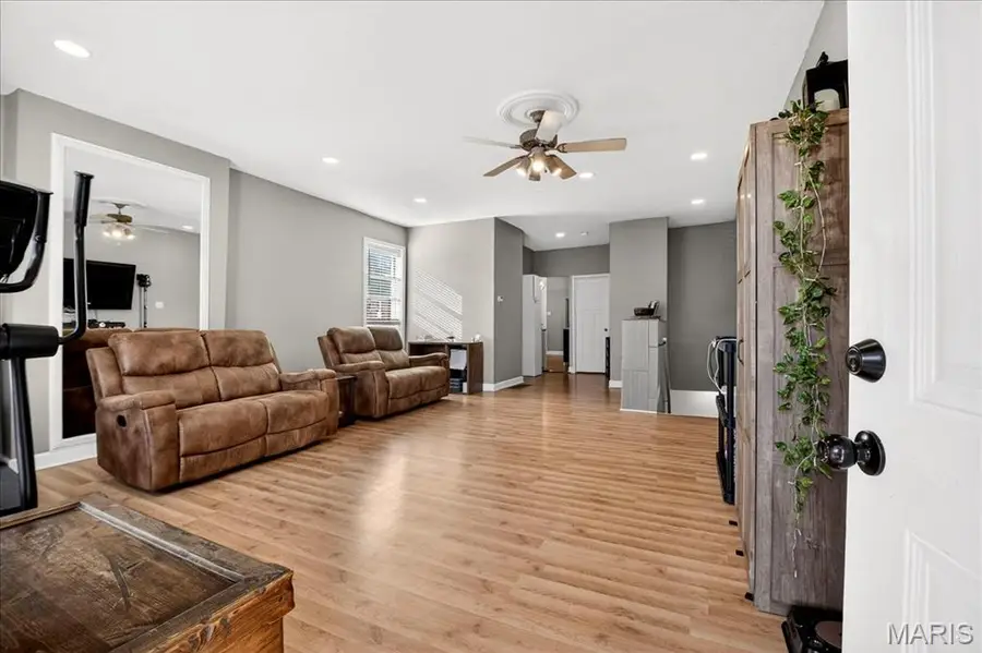 3521 Michigan Avenue, Saint Louis, MO 63118 - #2