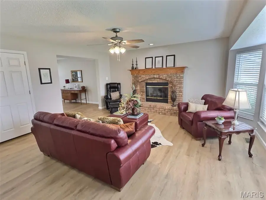 1118 Treeshade Drive, Saint Peters, MO 63376 - #3
