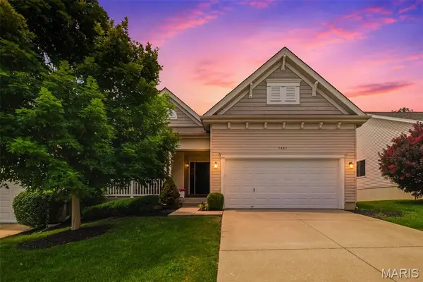 1431 Colonial Drive, St Charles, MO 63304