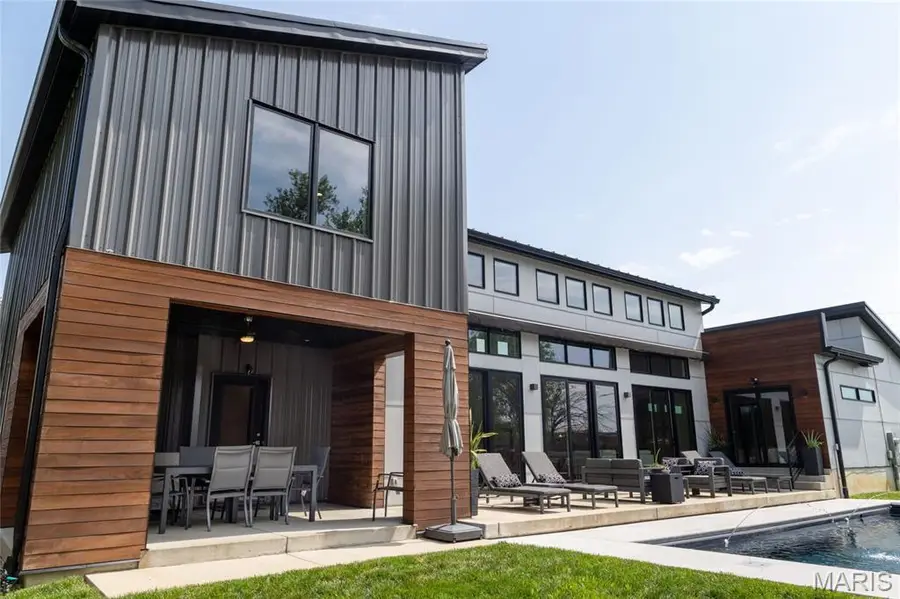 6906 Bruno Avenue, Saint Louis, MO 63139 - #3