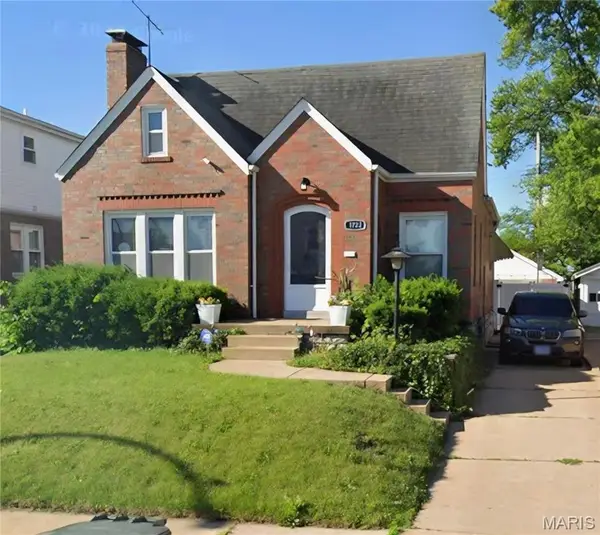 1722 Grape Avenue, St Louis, MO 63147