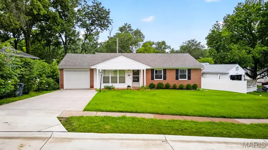 328 Danworth Court, Saint Louis, MO 63122 - #2