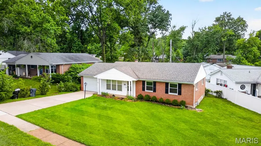 328 Danworth Court, Saint Louis, MO 63122 - #3