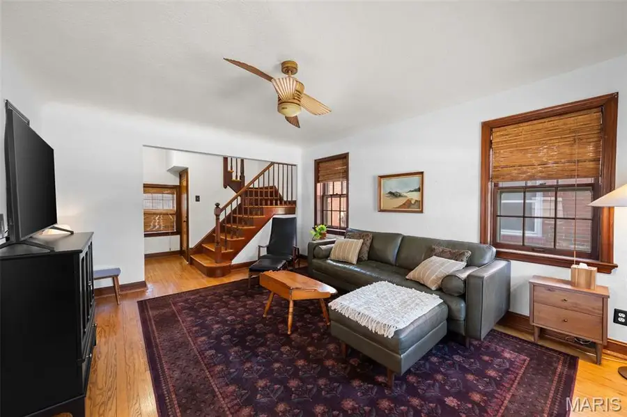 5750 Gresham Avenue, Saint Louis, MO 63109 - #3