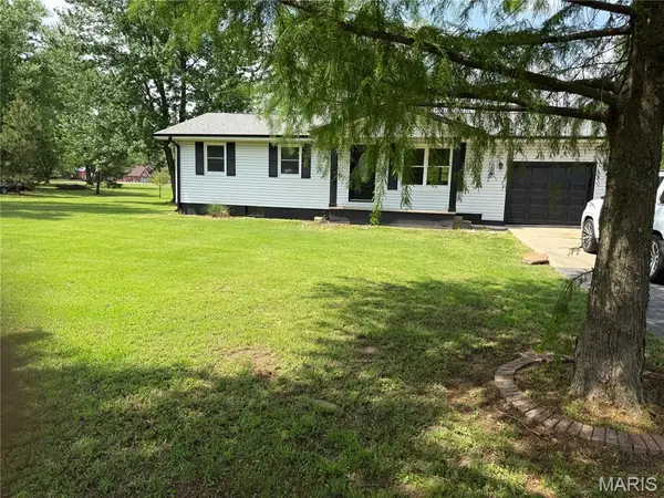 12157 County Road 637, Dexter, MO 63841