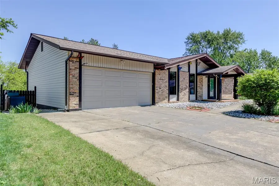 30 Gateswood Drive, Saint Peters, MO 63376 - #2
