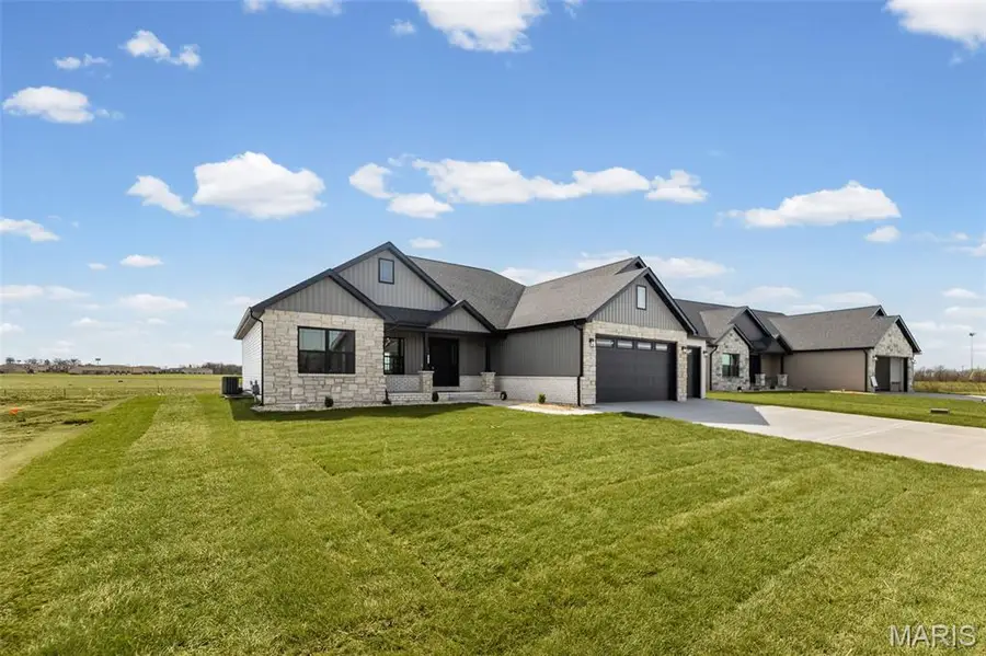 213 George Bush Boulevard, Troy, IL 62294 - #2