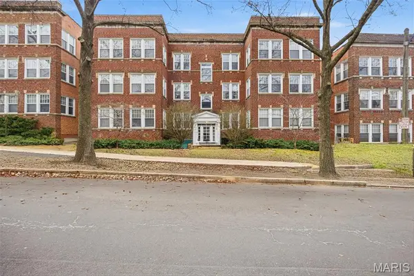 6312 Southwood Avenue #3E, Clayton, MO 63105