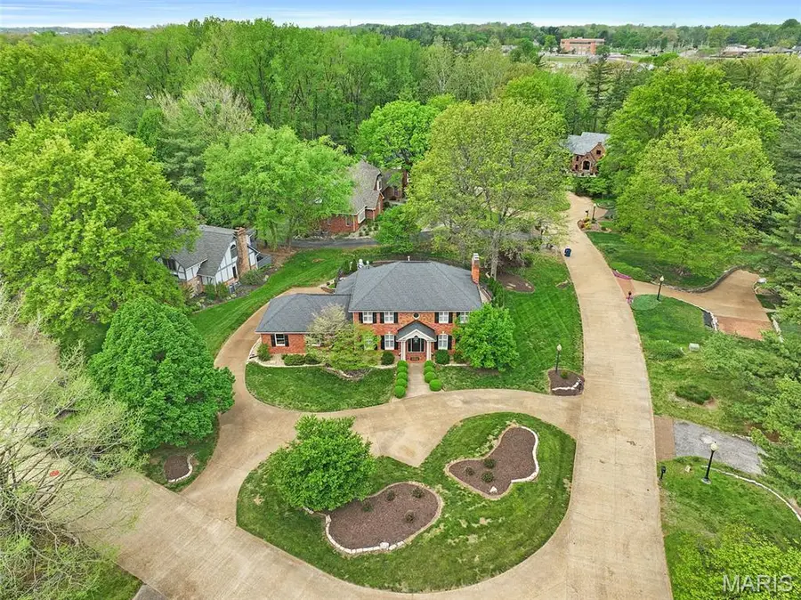 6 Pinebrook Court, Edwardsville, IL 62025 - #3