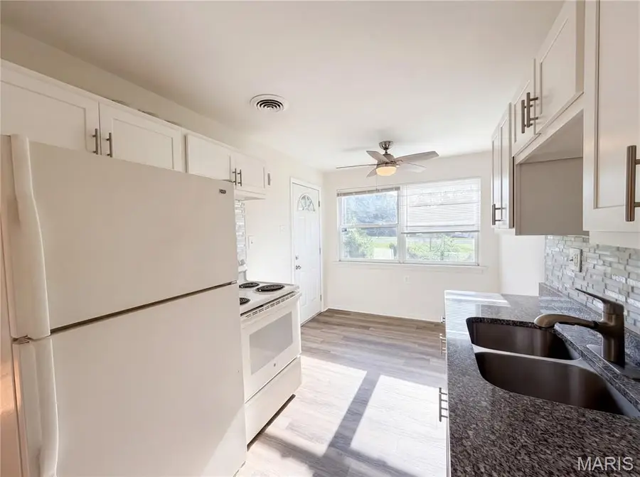 1136 Burch Lane, Saint Louis, MO 63130 - #2