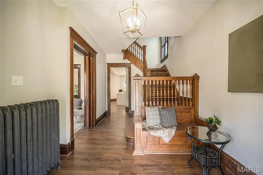 2910 Allen Avenue, Saint Louis, MO 63104 - #3