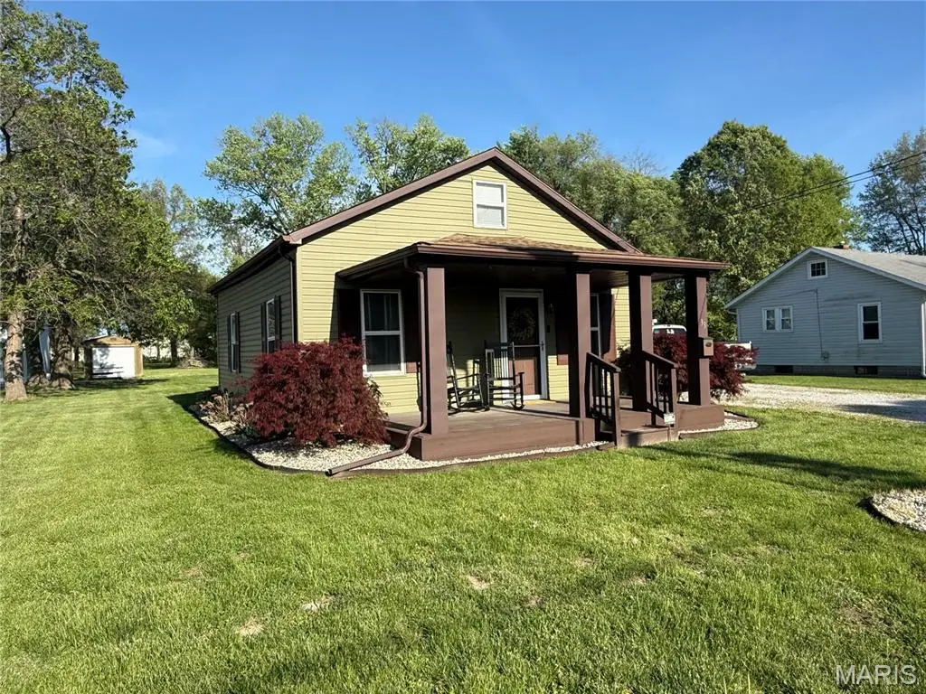 33 S Williams Street, Cottage Hills, IL 62018 - #1