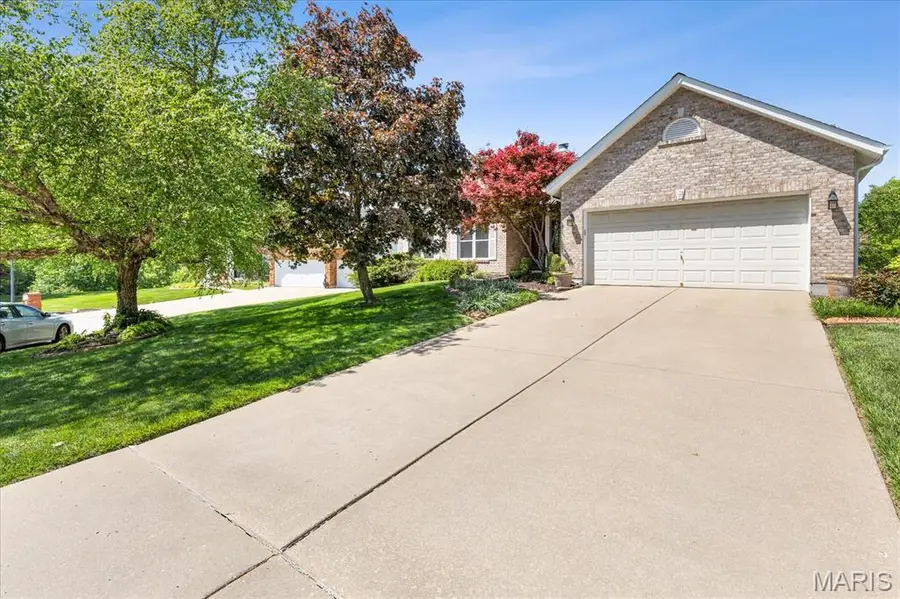 30 Richland Court, Saint Charles, MO 63304 - #2
