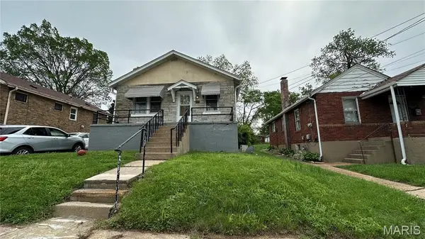 3120 Maybelle Drive, Normandy, MO 63121