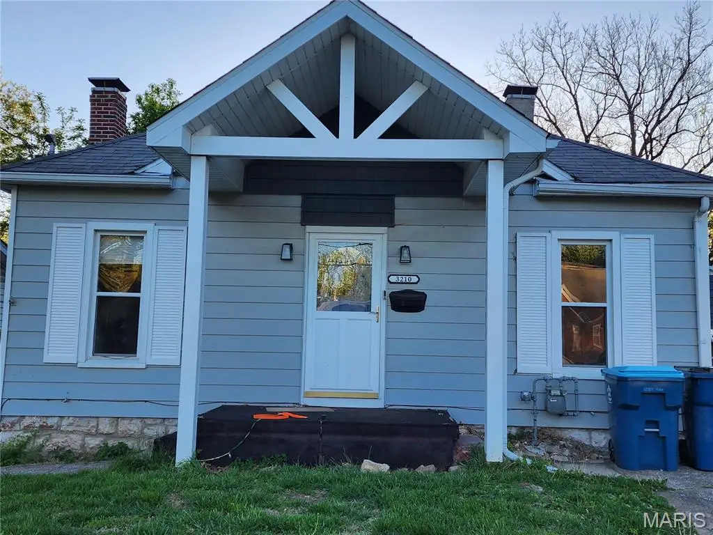 3210 Alby Street, Alton, IL 62002 - #1