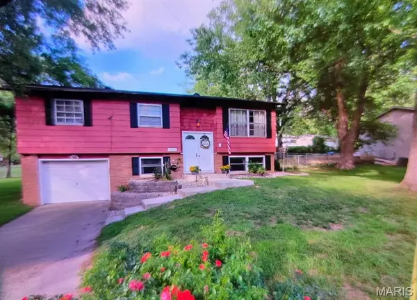 5803 Piasa Trail, Godfrey, IL 62035