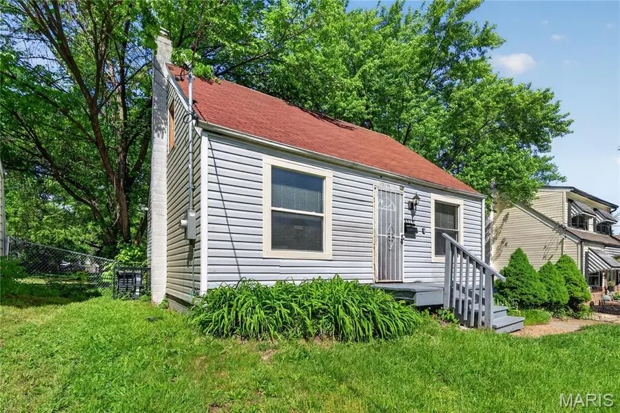 3317 Rex Avenue, Saint Louis, MO 63114 - #3