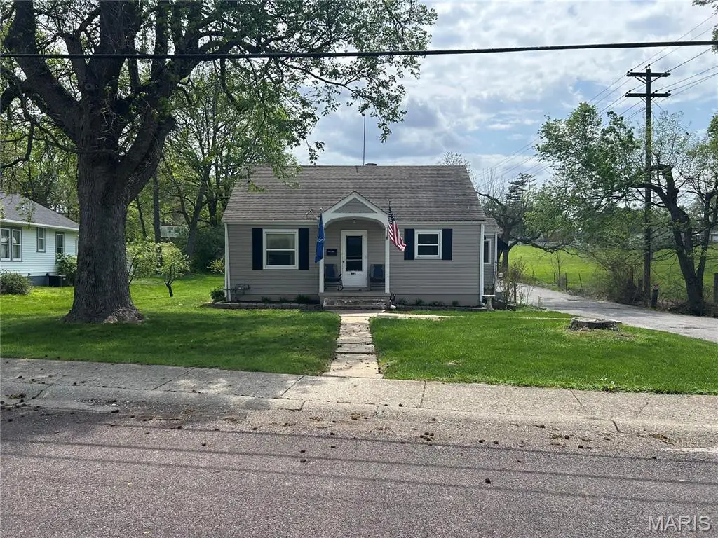 530 Hall Street, Troy, MO 63379 - #1